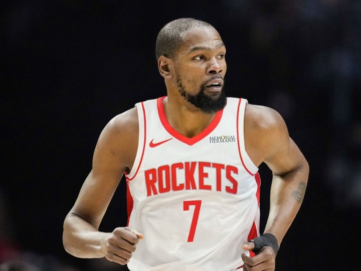 助攻, 在常规赛和, 一的单打问