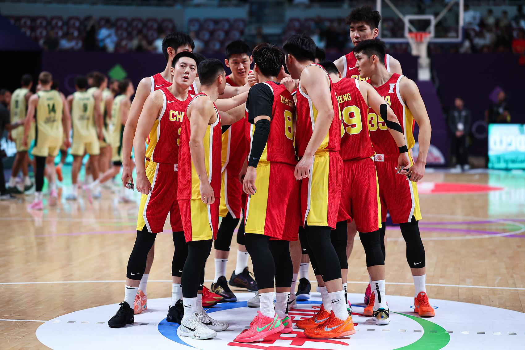 一场伟大的, 男篮