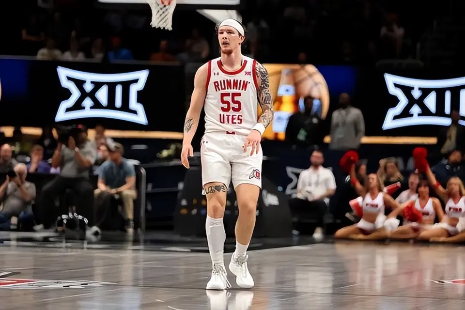 名球员并且, 他在夏联在 名球员并且, 他在夏联在