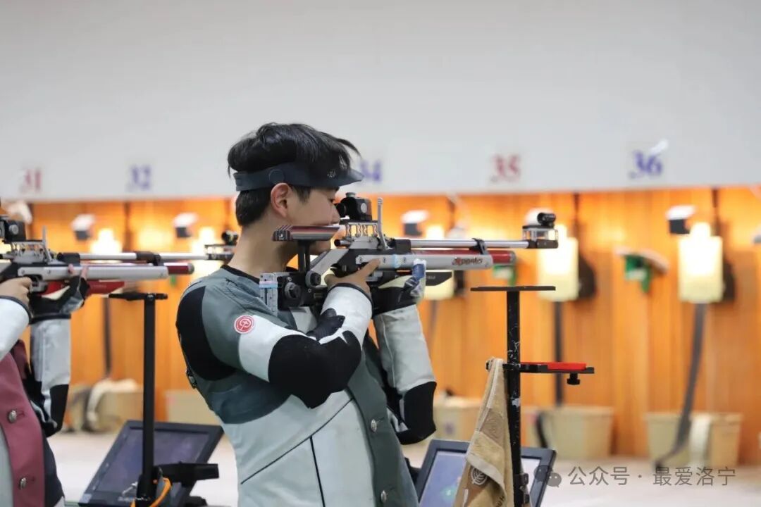 局长贾丰伟, 了一批优秀